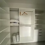 Mekasteni Vila *