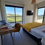Vila Mekasteni Cirendinu