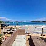 Villa Mekasteni Cirendinu