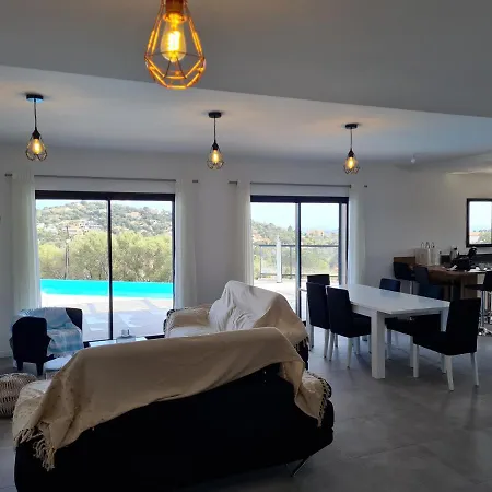 Villa Mekasteni Cirendinu